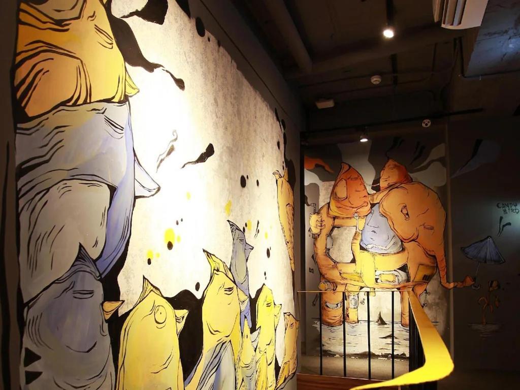 Backpackers Hostel - Ximen Тайпей Екстериор снимка