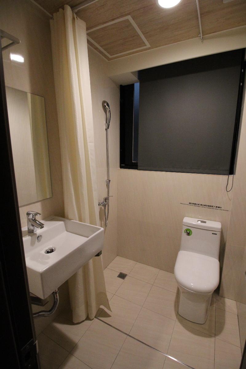 Backpackers Hostel - Ximen Тайпей Екстериор снимка
